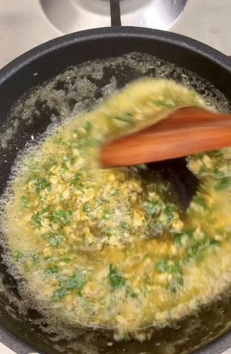 Garlic butter with parsley for the chicken tenders